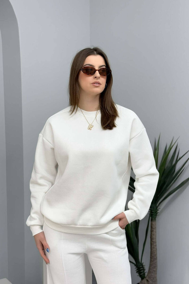 SET ME PUSH PËR FEMRA NË NGJYRËN E BARDHË - 2