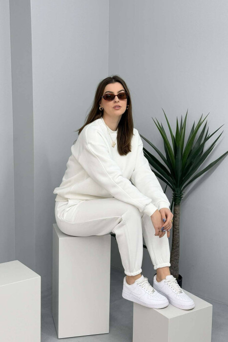 SET ME PUSH PËR FEMRA NË NGJYRËN E BARDHË - 3