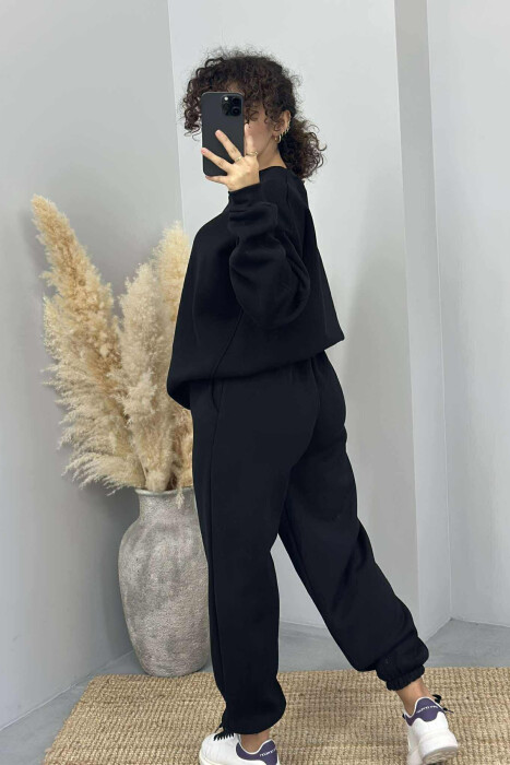 SET ME PUSH PËR FEMRA NË NGJYRËN E ZEZË - 6