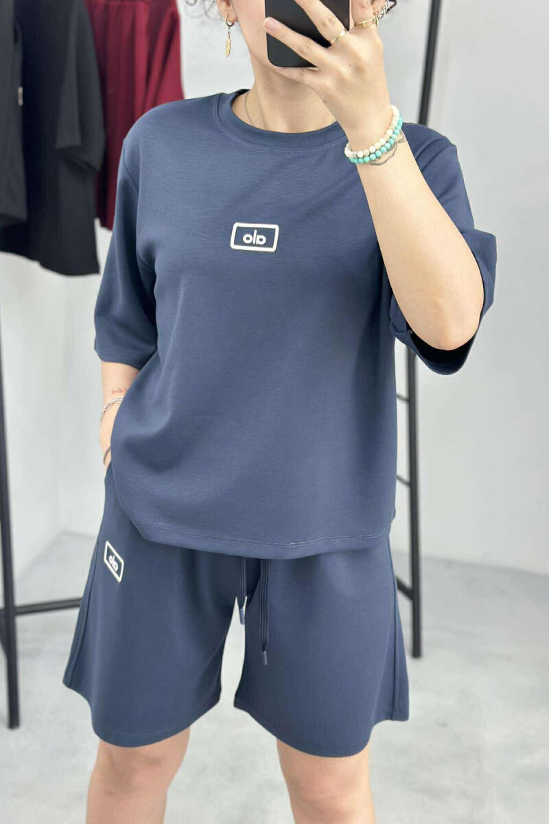 SET ME SHKRIME T-SHIRT+PANTALLONA TË SHKURTRA PËR FEMRA NË NGJYRËN GRI E ERRËT - 2