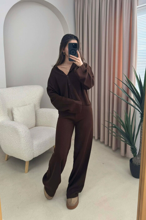 SET NJË NGJYRËSH I THJESHTË PULOVËR+PANTALLONA PËR FEMRA NË NGJYRË KAFE TË ERRËT - 4