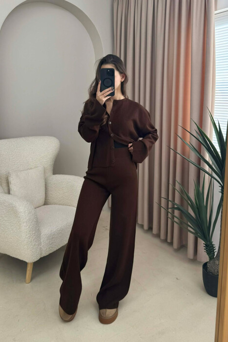 SET NJË NGJYRËSH I THJESHTË PULOVËR+PANTALLONA PËR FEMRA NË NGJYRË KAFE TË ERRËT - 8