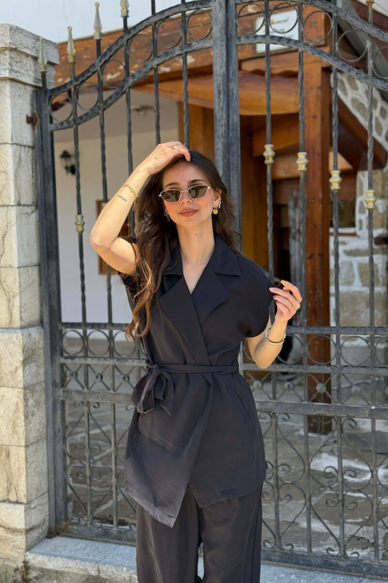 SET NJE NGJYRESH KEMISHE ME MENGE TE SHKURTRA ME LIDHESE + PANTALLONA PER FEMRA NE NGJYRE E ZEZE - 2