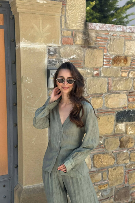 SET NJE NGJYRESH KEMISHE + PANTALLONA PER FEMRA NE NGJYRE JESHILE - 2