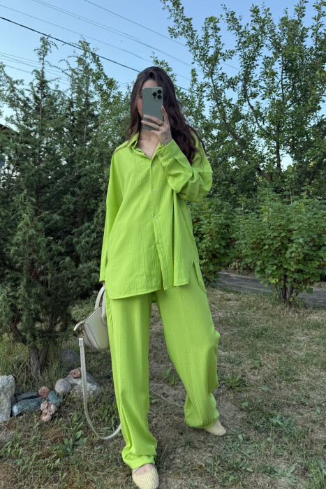 SET NJË NGJYRËSH KËMISHË+PANTALLONA PËR FEMRA NË NGJYRËN NEON - 2