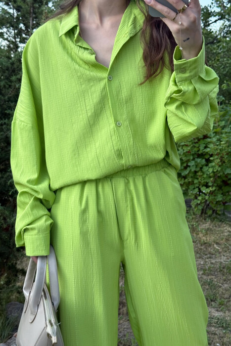SET NJË NGJYRËSH KËMISHË+PANTALLONA PËR FEMRA NË NGJYRËN NEON - 4
