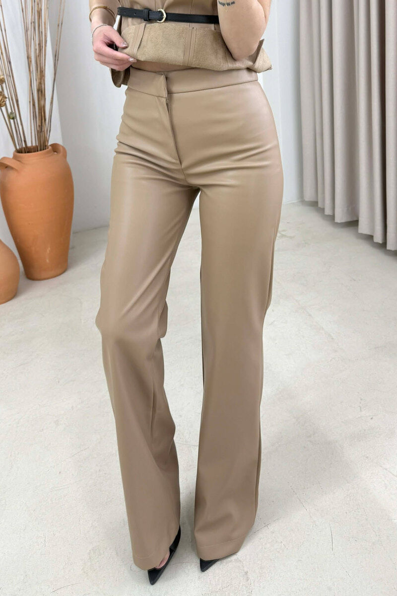 SET NJE NGJYRESH LEKURE JELEK+ + PANTALLONA PER FEMRA NE NGJYRE BEZHE - 3