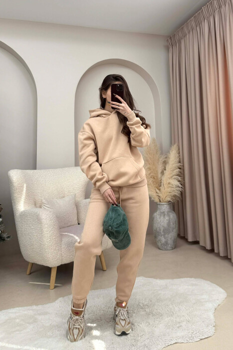 SET NJE NGJYRESH ME PUSH HOODIE+TUTA PER FEMRA NE NGJYRE BEZHE - 1