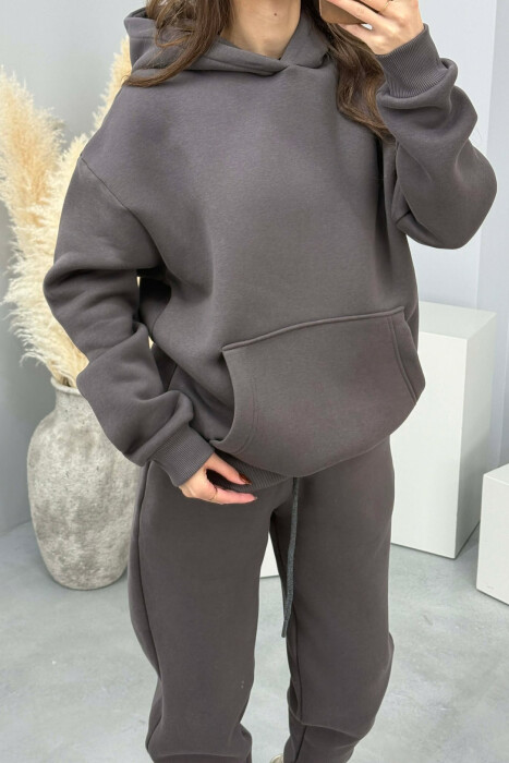 SET NJE NGJYRESH ME PUSH HOODIE+TUTA PER FEMRA NE NGJYRE GRI ERRET - 3