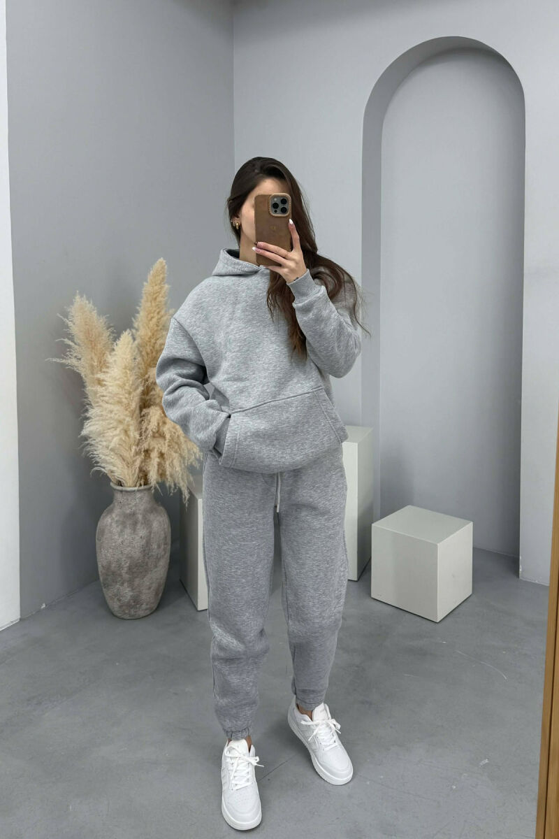 SET NJE NGJYRESH ME PUSH HOODIE+TUTA PER FEMRA NE NGJYRE GRI TE ZBARDHUR - 1