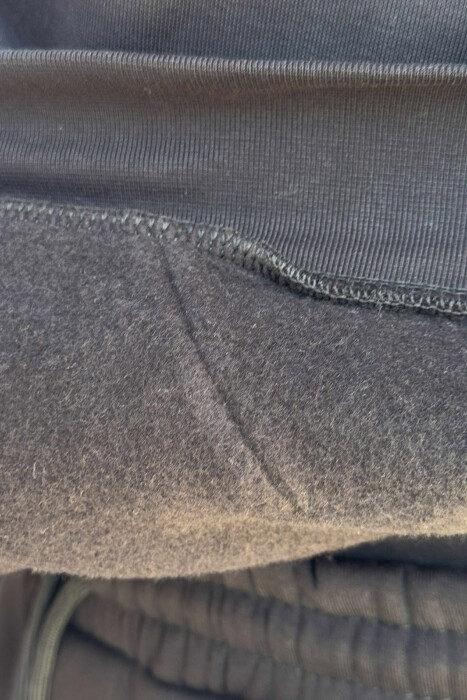 SET NJË NGJYRËSH ME PUSH HOODIE+TUTA PËR MESHKUJ NË NGJYRË TË ZEZË - 5