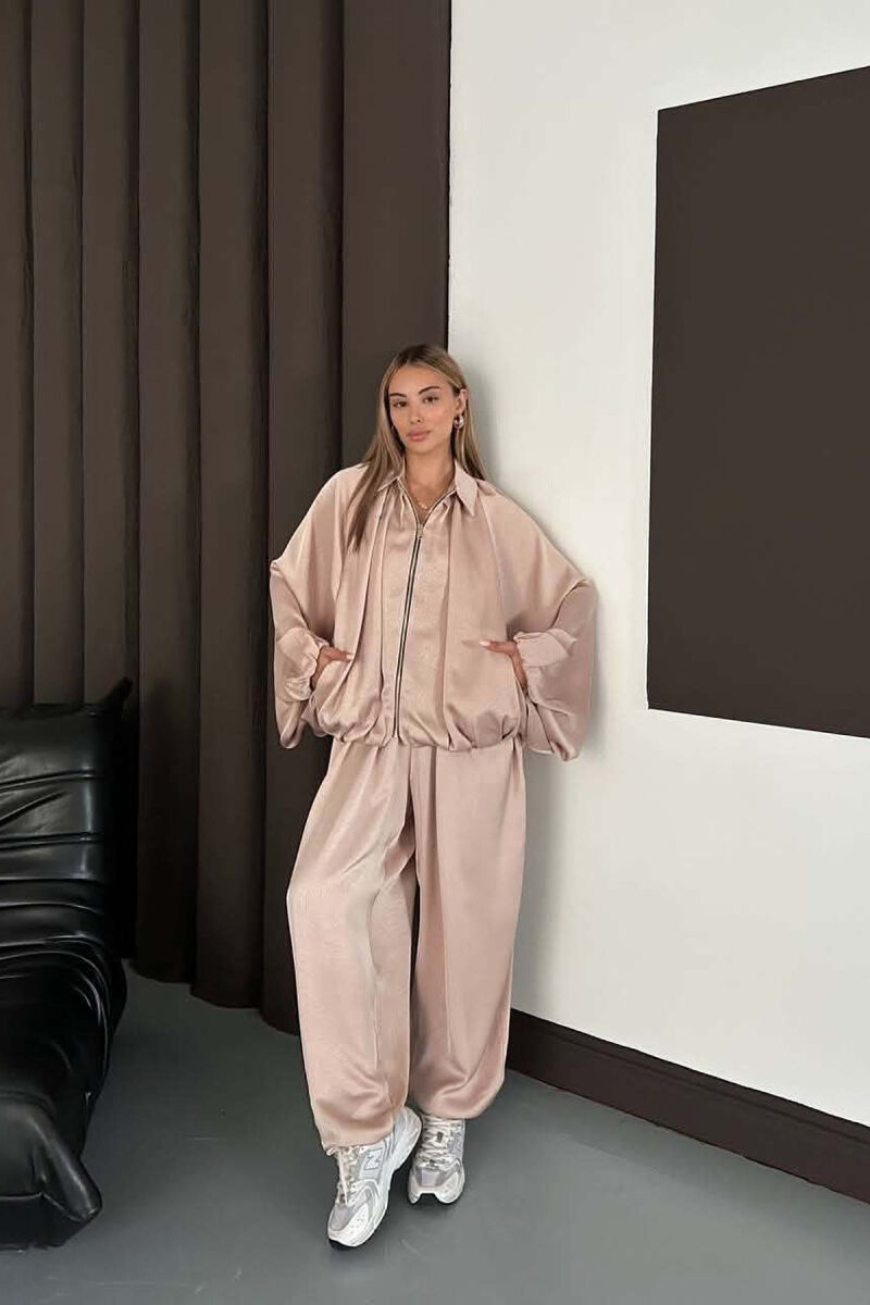 SET NJE NGJYRESH ME SHKELQIM XHAKETE + PANTALONA TE GJERA PER FEMRA NE NGJYRE BEZHE - 9