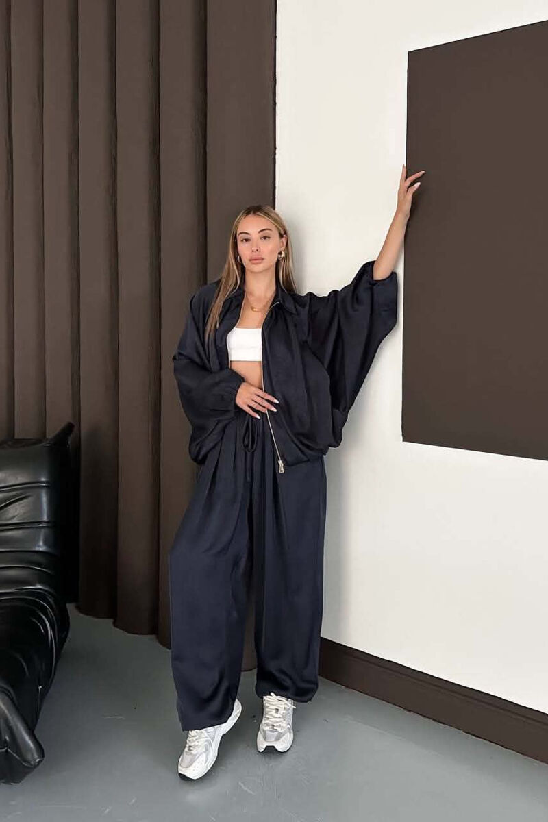 SET NJE NGJYRESH ME SHKELQIM XHAKETE + PANTALONA TE GJERA PER FEMRA NE NGJYRE BLU - 6