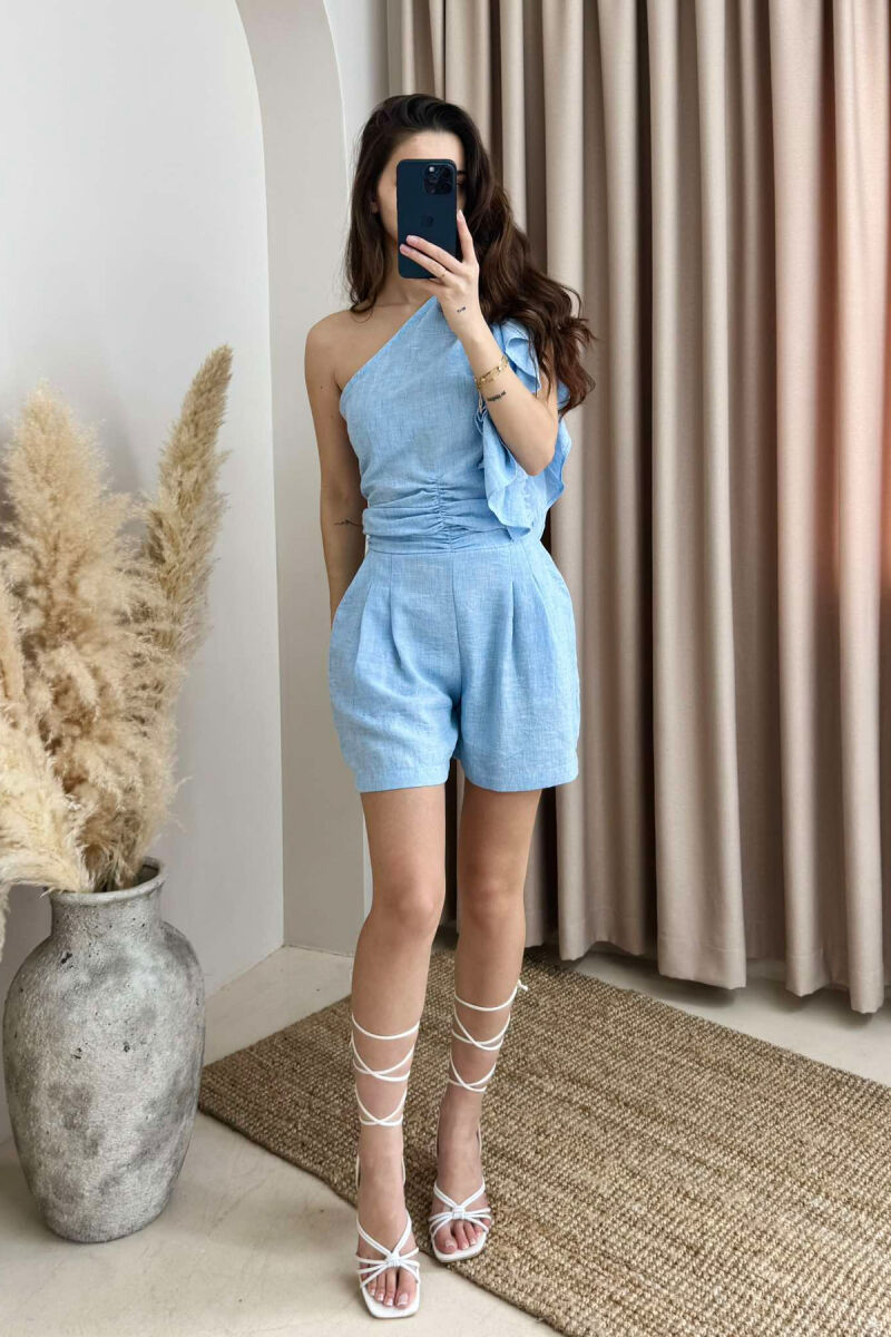 SET NJË NGJYRËSH PËR FEMRA CROP+PANTALLONA TË SHKURTRA NË NGJYRË BLU E ZBARDHUR - 1