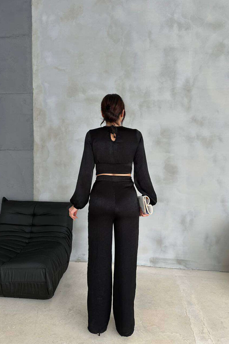 SET NJË NGJYRËSH CROP+PANTALLONA PËR FEMRA NË NGJYRËN E ZEZË - 3