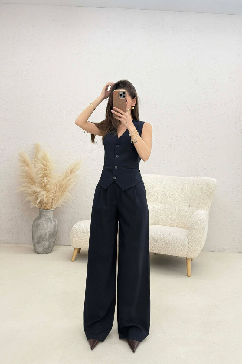 SET NJË NGJYRËSH PËR FEMRA NË NGJYRËN BLU - 1