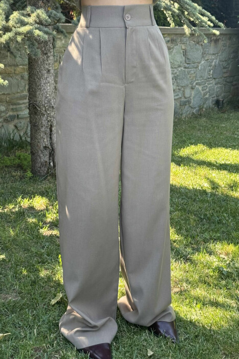 SET NJË NGJYRËSH PËR FEMRA NË NGJYRËN ULLIRI - 4