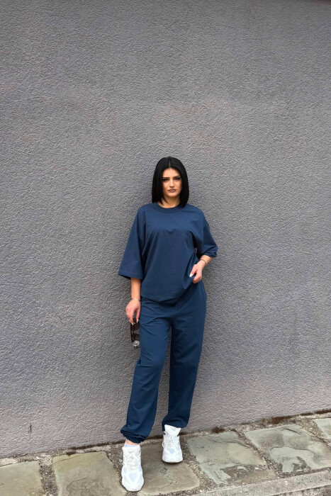 SET NJE NGJYRESH T-SHIRT I THJESHTE + TUTA PER FEMRA NE NGJYRE BLU - 1