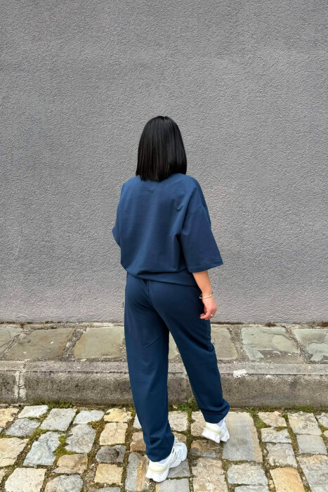 SET NJE NGJYRESH T-SHIRT I THJESHTE + TUTA PER FEMRA NE NGJYRE BLU - 6