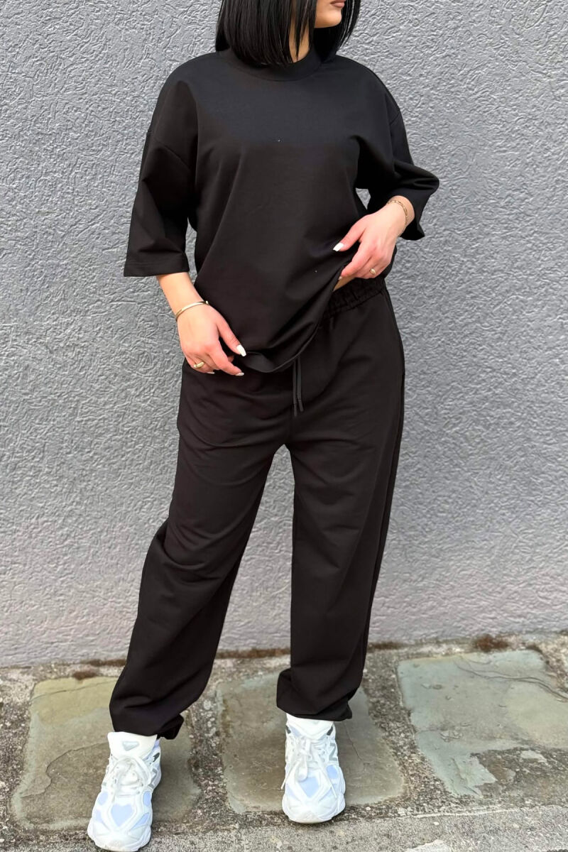 SET NJE NGJYRESH T-SHIRT I THJESHTE + TUTA PER FEMRA NE NGJYRE TE ZEZE - 4