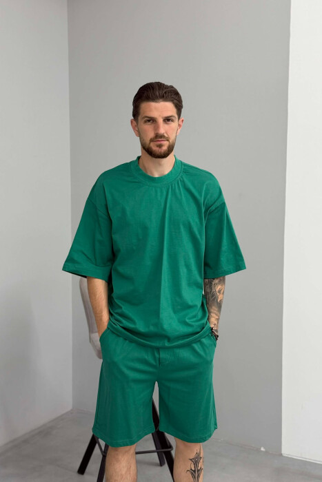 SET NJE NGJYRESH T-SHIRT I THJESHTE + TUTA PER MESHKUJ NE NGJYRE JESHILE - 3