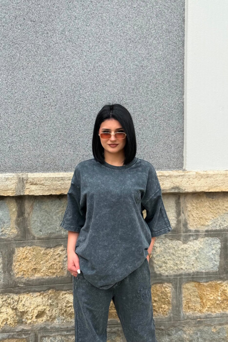 SET NJE NGJYRESH T-SHIRT ME SHKRIME + TUTA PER FEMRA NE NGJYRE GRI TE ERRET - 3