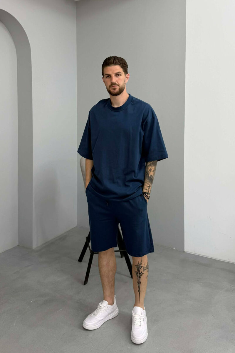 SET NJE NGJYRESH T-SHIRT + TUTA PER MESHKUJ NE NGJYRE BLU TE ERRET - 1