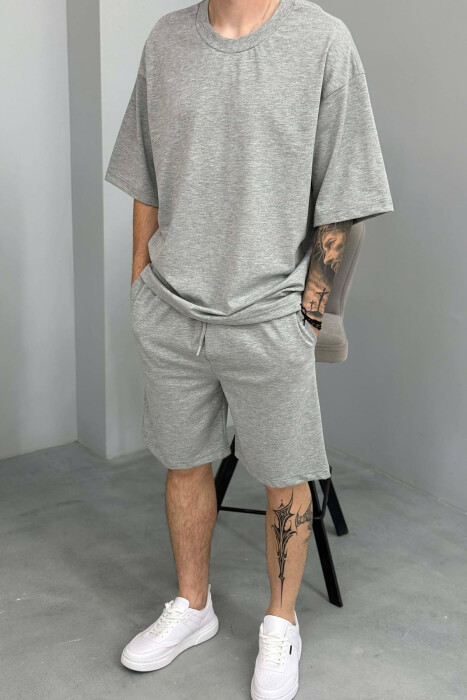 SET NJE NGJYRESH T-SHIRT + TUTA PER MESHKUJ NE NGJYRE GRI TE ZBARDHUR - 2