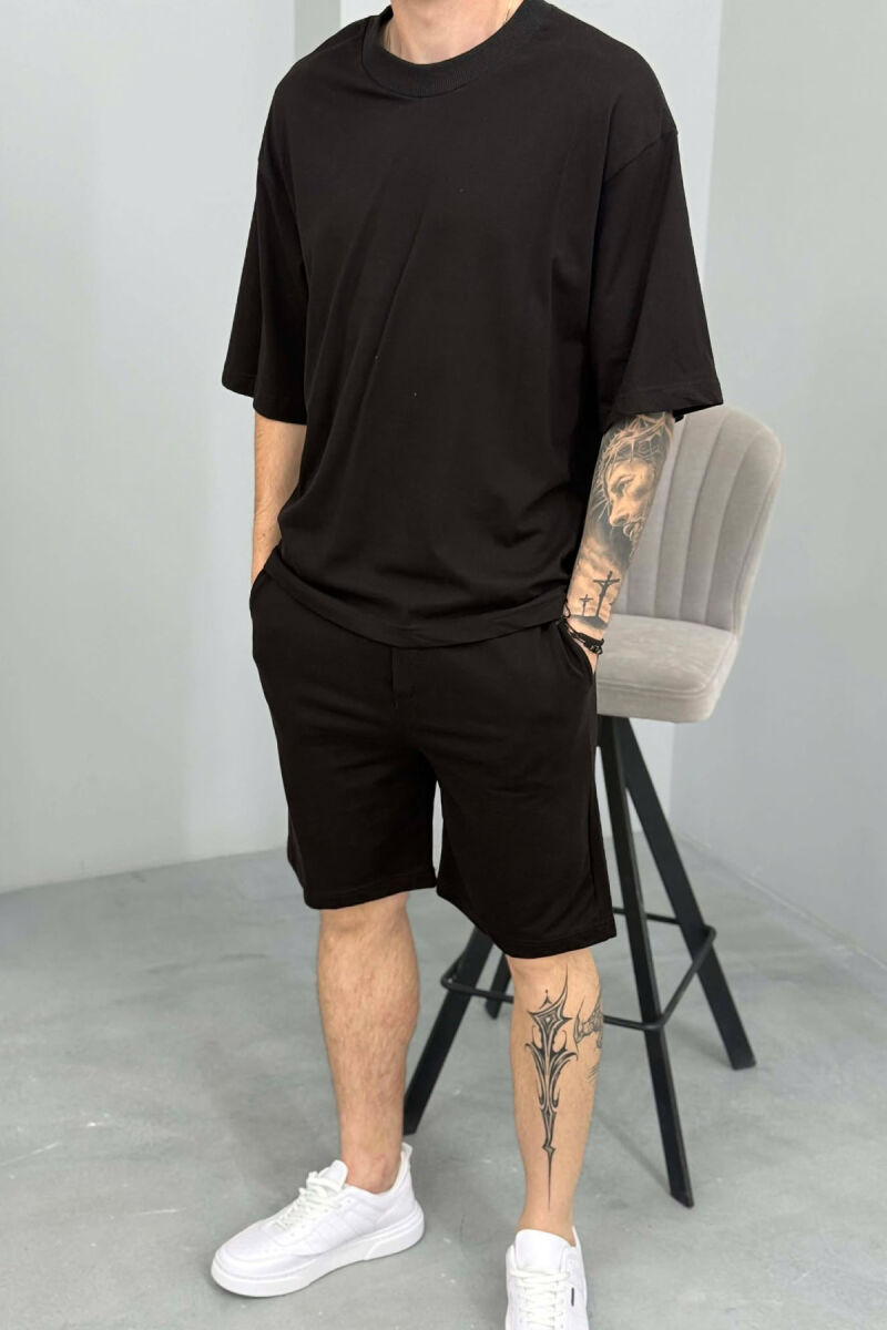 SET NJE NGJYRESH T-SHIRT + TUTA PER MESHKUJ NE NGJYRE TE ZEZE - 2