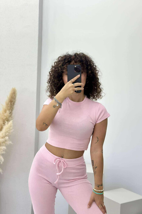 SET NJË NGJYRËSH T-SHIRT+PANTALLONA PËR FEMRA NË NGJYRËN BABY PINK - 3