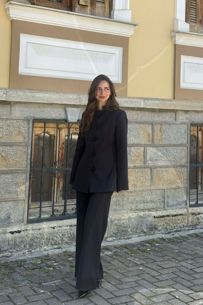 SET NJE NGJYRESH XHAKETE + PANTALLONA PER FEMRA NE NGJYRE TE ZEZE - 5
