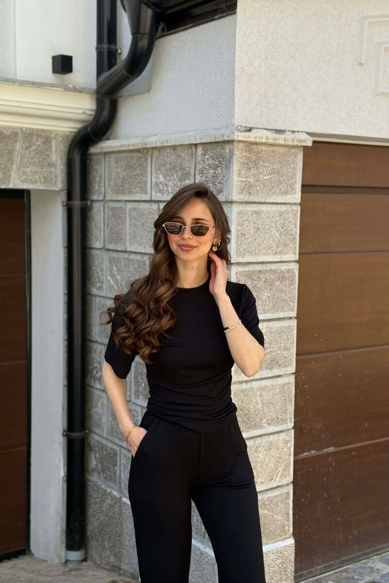 SET T-SHIRT+ TUTA PER FEMRA NE NGJYRE TE ZEZE - 3