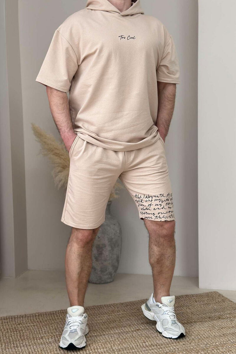 SET T-SHIRT+TUTA TË SHKURTRA PËR MESHKUJ NË NGJYRË E ZEZË DHE BEZHË - 1