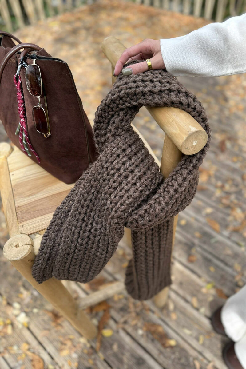 SHALL I THJESHTË NJË NGJYRËSH PËR FEMRA NË NGJYRË KAFE - 7