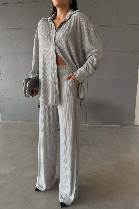 SET KEMISHE + PANTALLONA ME MATERIAL TE NDRITSHEM PER FEMRA NE NGJYRE GRI - KLAUDIO FASHION