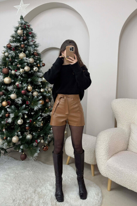 SHORT LEATHER LACING DETAIL WOMEN SHORTS BROWN/KAFE - 1