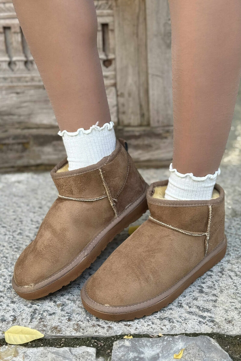 SHORT SIMPLE WOMAN UGG LIGHT BROWN/KAZB - 1