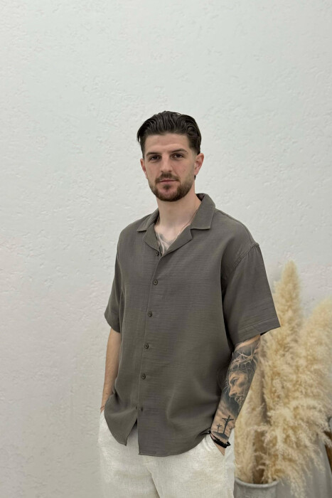 KEMISHE E THJESHTE ME MENGE TE SHKURTRA PER MESHKUJ NE NGJYRE GRI TE ERRET - KLAUDIO FASHION