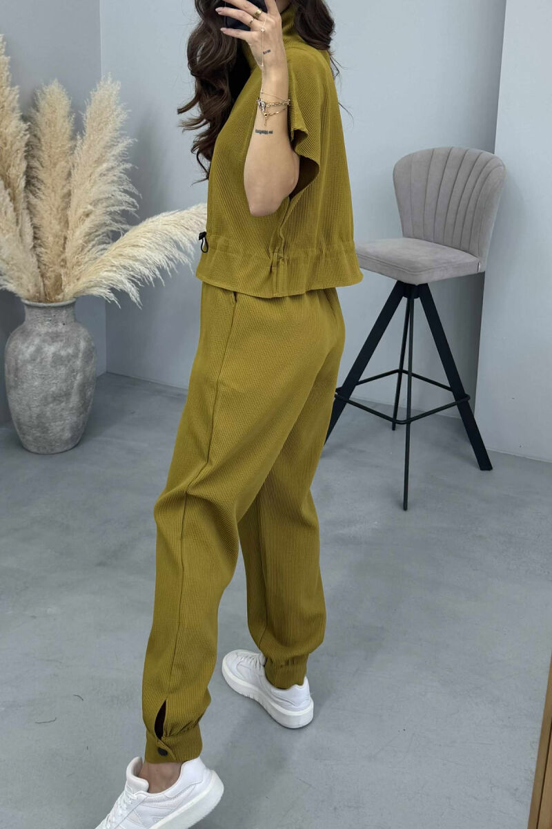 SHORT SLEEVES JACKET+TROUSERS WOMEN SET OLIVE/ULLI - 4