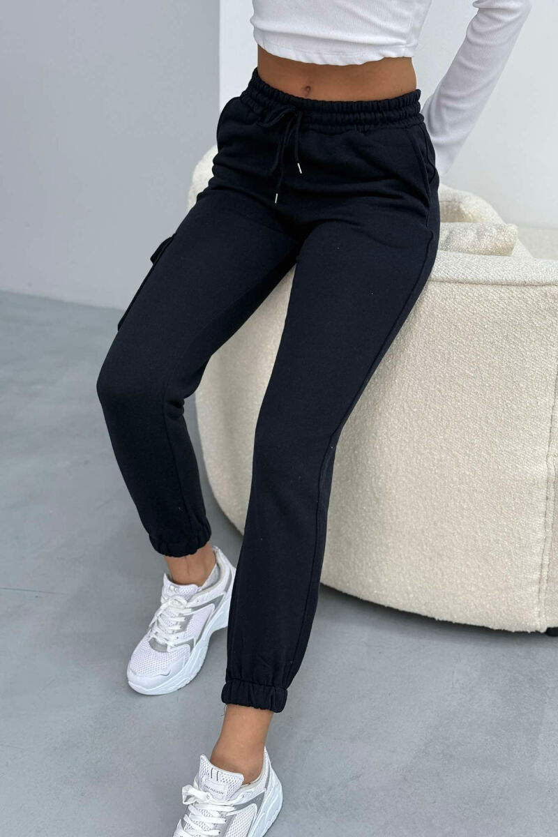 SIDE POCKET FLUFFY WOMEN SWEATPANTS DARK BLUE/BEE - 2