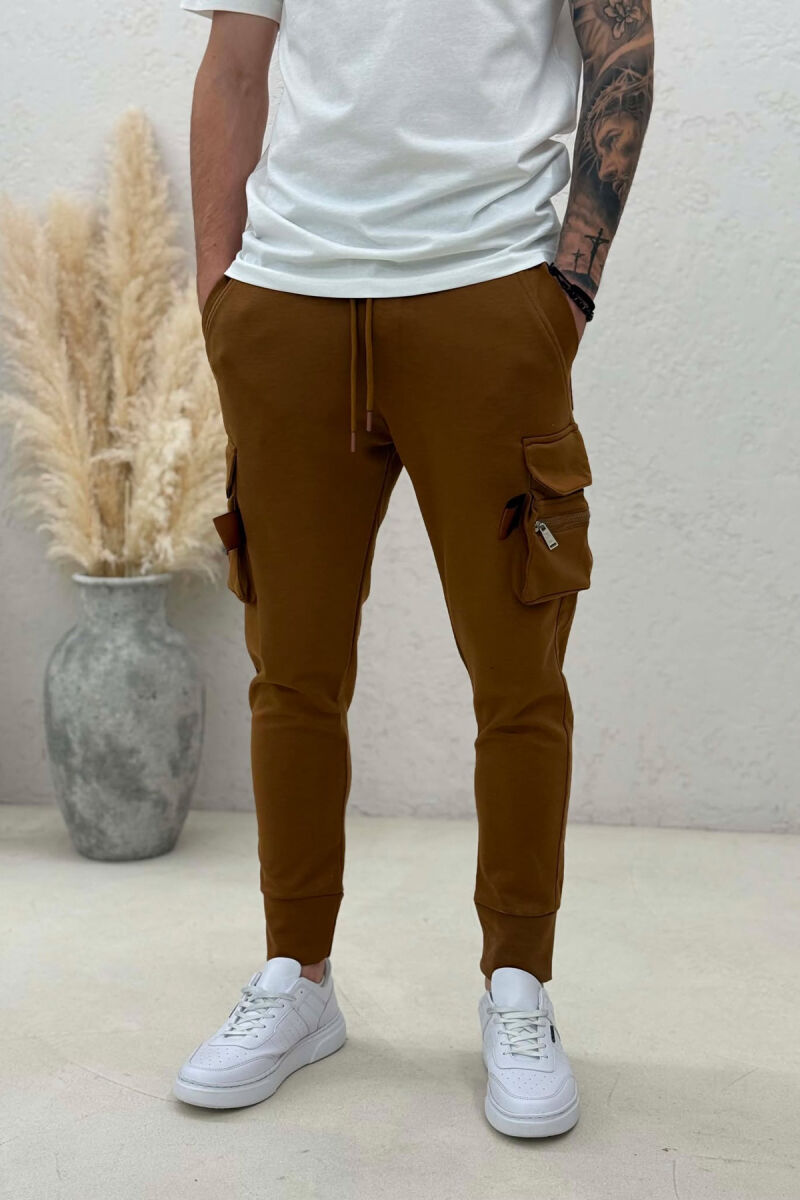 SIDE ZIPPER POCKET ONE COLOR MEN SWEATPANTS BROWN/KAFE - 2