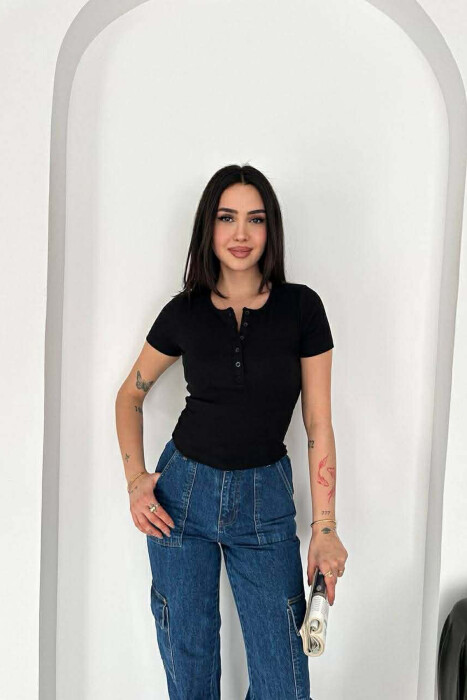 T-SHIRT I THJESHTE ME BUTONA PER FEMRA NE NGJYRE TE ZEZE 