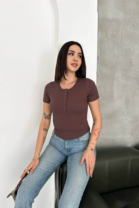 SIMPLE BUTTONS WOMAN T-SHIRT BROWN/KAFE - 3