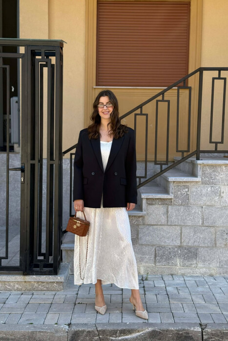 XHAKETE E THJESHTE KLASIKE PER FEMRA NE NGJYRE TE ZEZE 