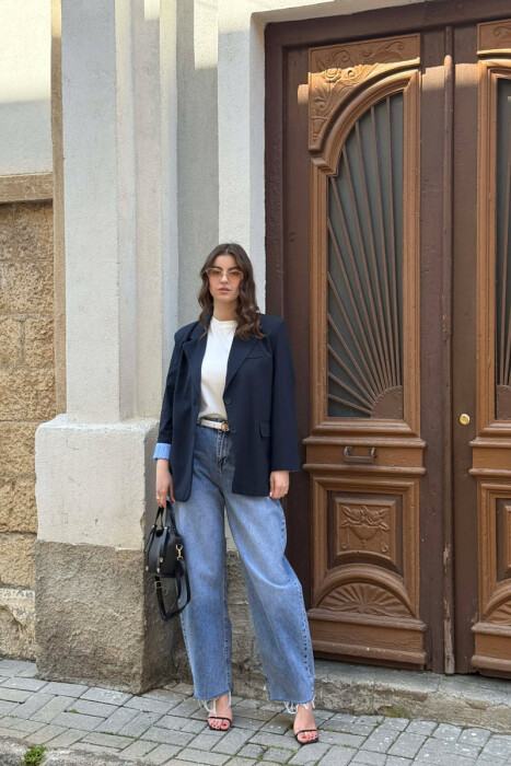 XHAKETE KLASIKE E THJESHTE PER FEMRA NE NGJYRE BLU TE ERRET - KLAUDIO FASHION