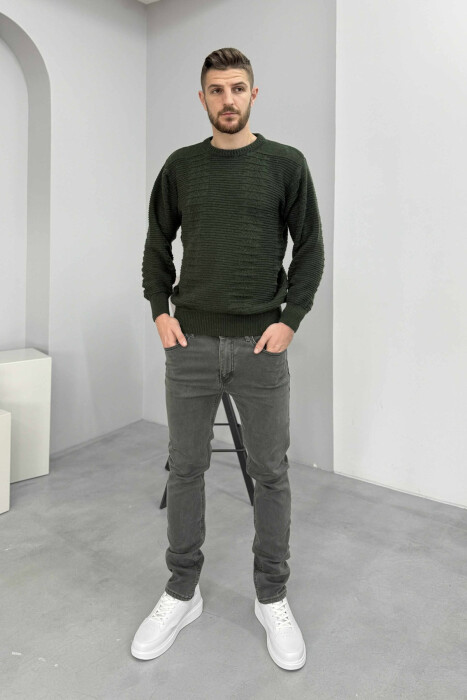 SIMPLE DESING KNITTED MEN SWEATER DARK GREEN/JEE - KLAUDIO FASHION