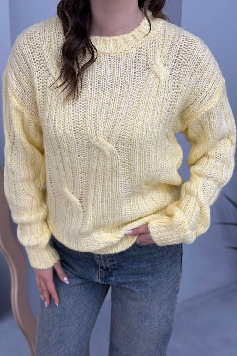 SIMPLE DETAILS KNITTED ROUND NECK WOMEN SWEATER YELLOW/E VERDHE - 2