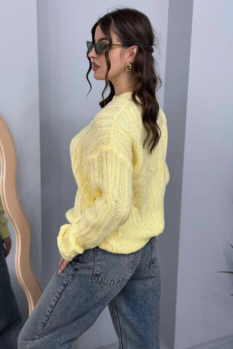 SIMPLE DETAILS KNITTED ROUND NECK WOMEN SWEATER YELLOW/E VERDHE - 4