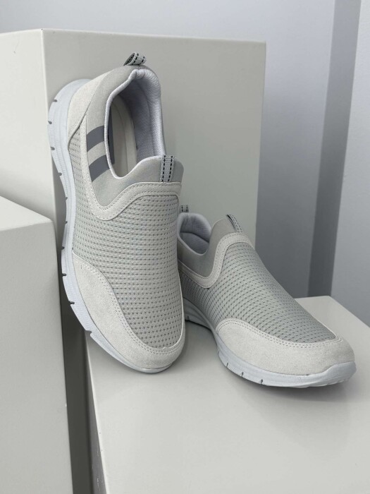 SIMPLE EVERYDAY MEN SNEAKERS LIGHT GREY/GZ 
