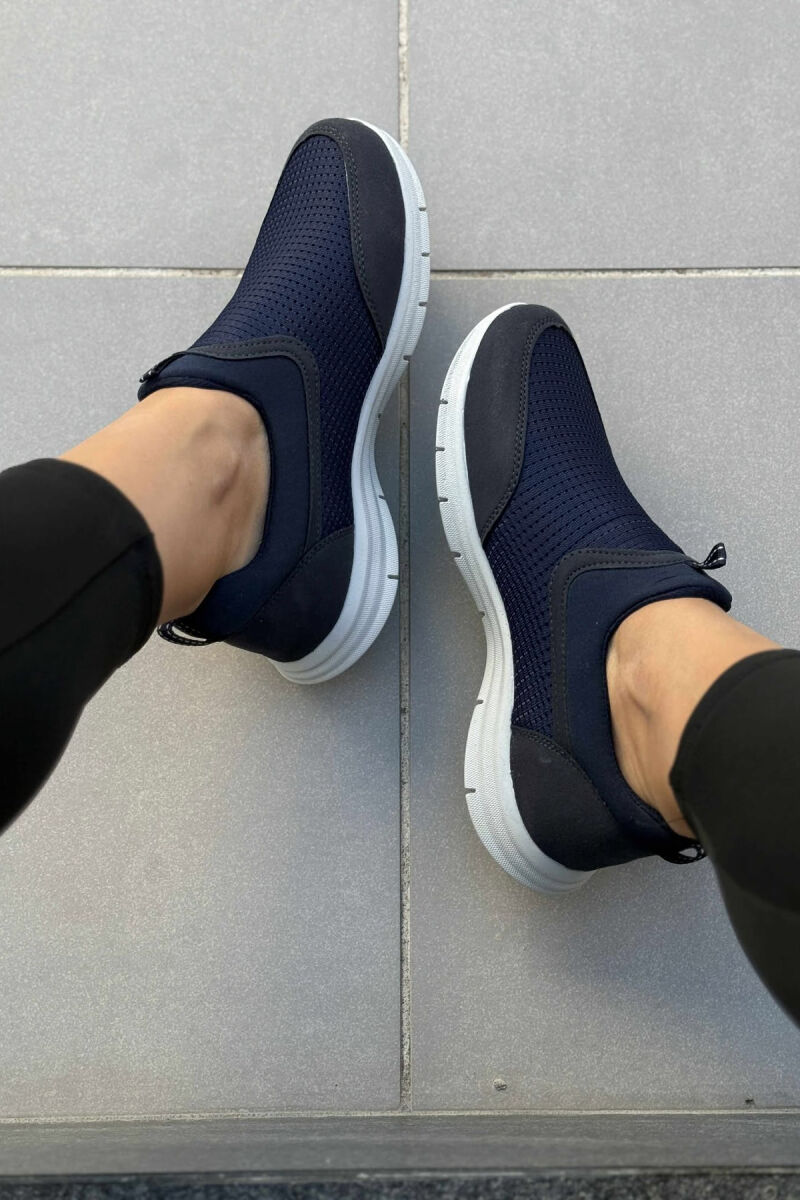 SIMPLE EVERYDAY SLIP ON WOMEN SNEAKERS BLUE/BLU - 4